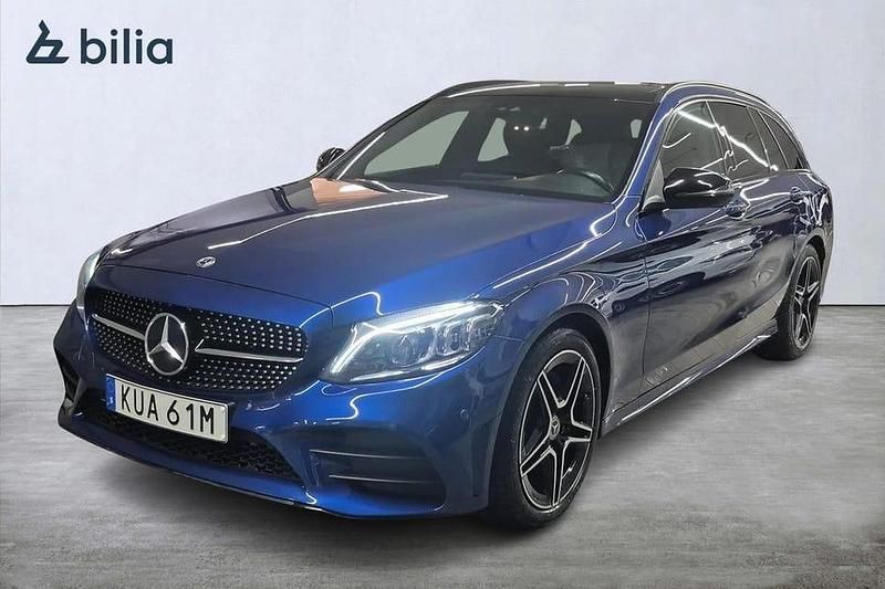 Blå Begagnad 2019 Mercedes C220 AMG line Kombi | 269 000 kr (Marknadspris) - Bild 1/3