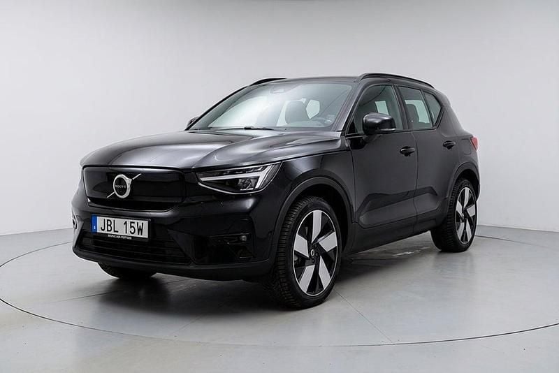 Begagnad Volvo XC40 Ultimate 185 kW (252 HK) 2022 Svart SUV
