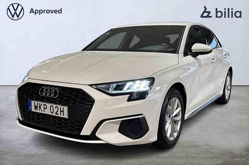 Vit Begagnad 2021 Audi A3 Sportback Halvkombi | 209 000 kr (Marknadspris) - Bild 1/1
