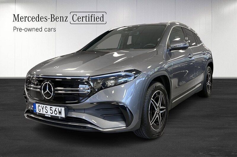 Mörkgrå Begagnad 2023 Mercedes EQA300 AMG line SUV | 484 000 kr (Lite dyr) - Bild 1/4
