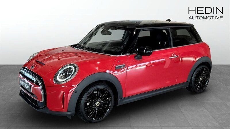Röd (red) Begagnad 2022 Mini Cooper SE Halvkombi | 214 700 kr (Marknadspris) - Bild 1/4