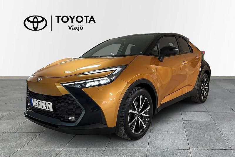 Begagnad Toyota C-HR Edition 200 HK (147 kW) 2023 Gul SUV