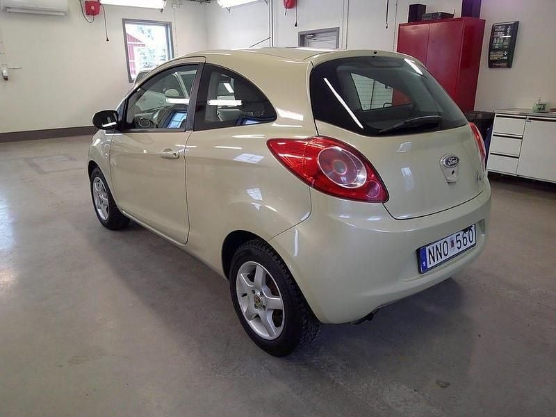 Begagnad Ford Ka Titanium 69 HK (50 kW) 2009 Grön Halvkombi