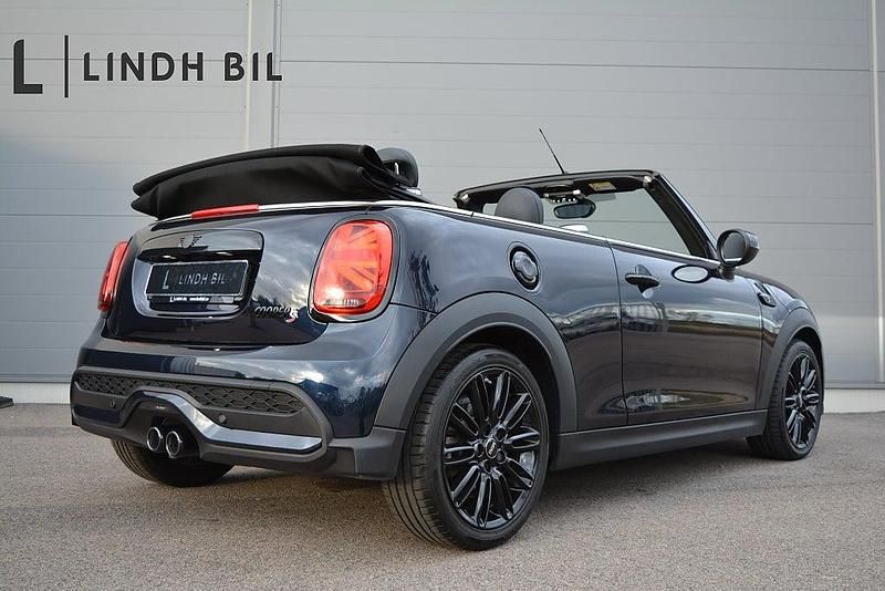 Svart Begagnad 2022 Mini Cooper S Cabriolet Cab | 319 900 kr (Marknadspris) - Bild 1/4