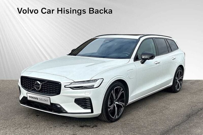 Vit Begagnad 2024 Volvo V60 Ultra Kombi | 589 900 kr - Bild 1/2