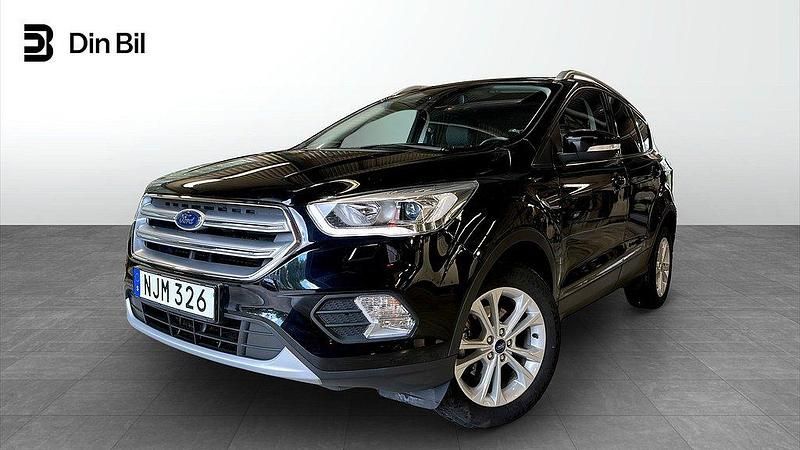 Svart Begagnad 2018 Ford Kuga Titanium SUV | 154 900 kr (Marknadspris) - Bild 1/4