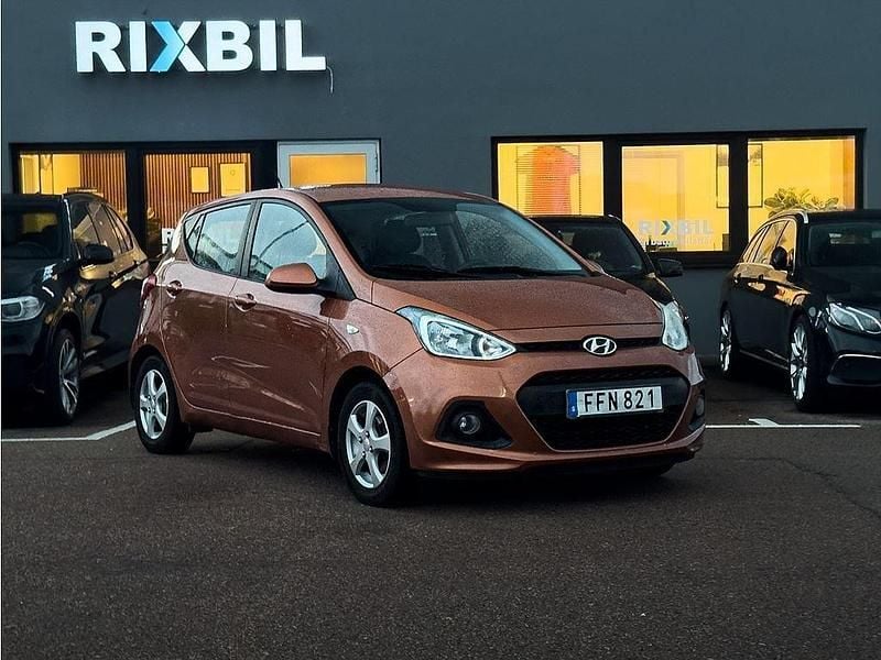 Orange Begagnad 2014 Hyundai i10 Halvkombi | 59 900 kr (Marknadspris) - Bild 1/4