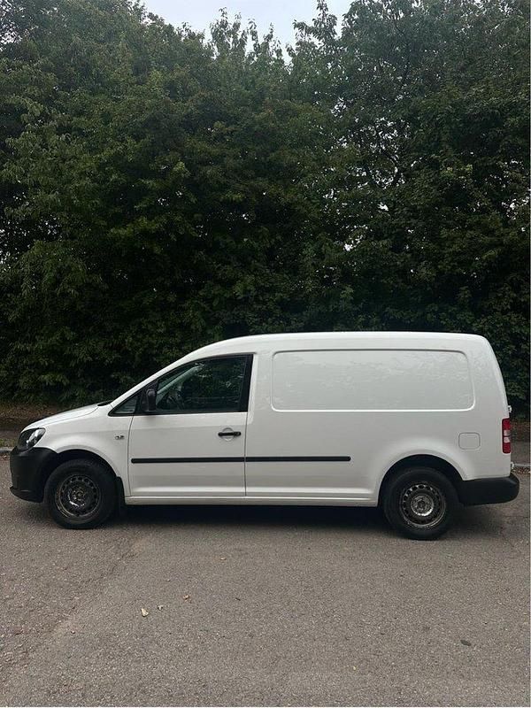 Begagnad 2015 VW Caddy Maxi Minibuss | 109 000 kr (Superpris) - Bild 1/4