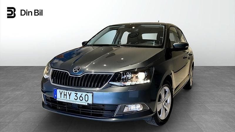 Begagnad Skoda Fabia Style 90 HK (66 kW) 2016 Grå Halvkombi