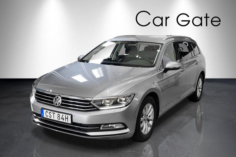 Silver Begagnad 2019 VW Passat Kombi | 249 900 kr (Marknadspris) - Bild 1/4