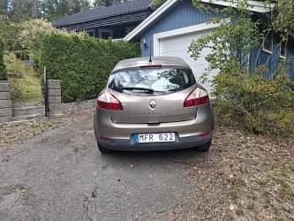 Brun Begagnad 2012 Renault Mégane III Halvkombi | 26 000 kr (Superpris) - Bild 1/4