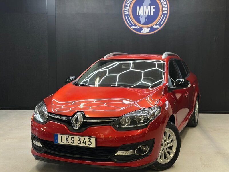 Röd Begagnad 2016 Renault Mégane GrandTour LIMITED Kombi | 64 800 kr (Marknadspris) - Bild 1/4