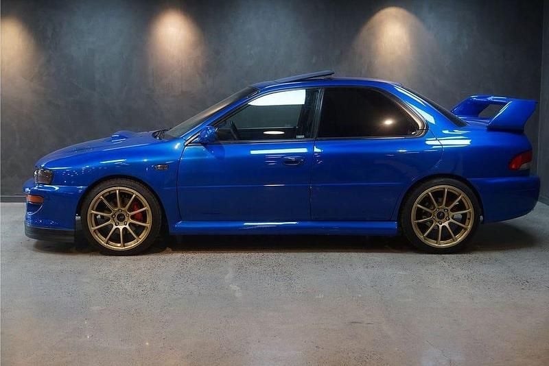 Begagnad Subaru Impreza GT 218 HK (160 kW) 1999 Blå Sedan