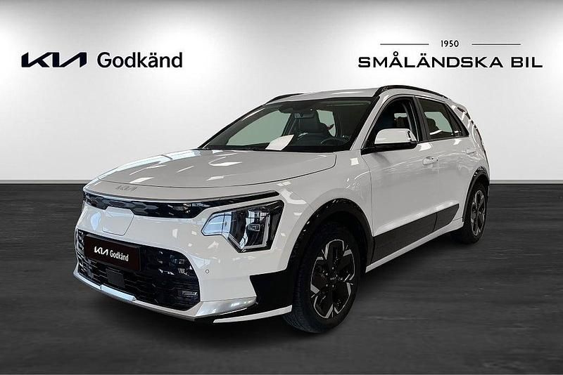 Begagnad Kia e-Niro 150 kW (204 HK) 2022 Vit SUV