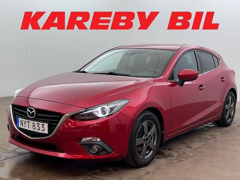 Röd Begagnad 2015 Mazda 3 Inclusive Halvkombi | 94 900 kr (Marknadspris) - Bild 1/4