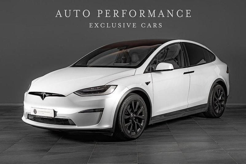 Begagnad 2023 Tesla Model X Plaid SUV | 969 900 kr - Bild 1/4
