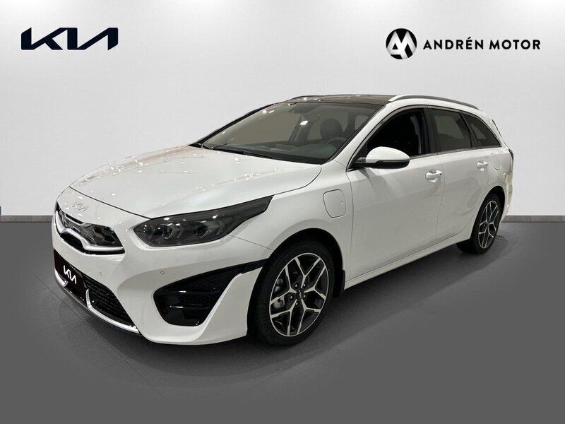 Vit Ny 2024 Kia Ceed 3 Kombi | 435 100 kr - Bild 1/4