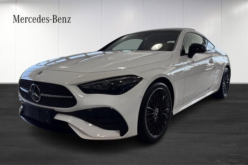 Vit (white) Ny 2024 Mercedes CLE200 Premium Sportkupé | 675 550 kr (Marknadspris) - Bild 1/4