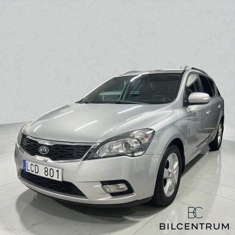 Silver Begagnad 2011 Kia Ceed Kombi | 69 900 kr (Marknadspris) - Bild 1/4