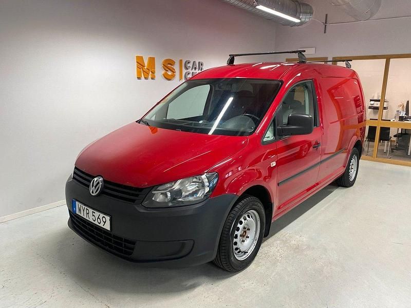 Röd Begagnad 2012 VW Caddy Maxi Minibuss | 67 900 kr (Marknadspris) - Bild 1/4