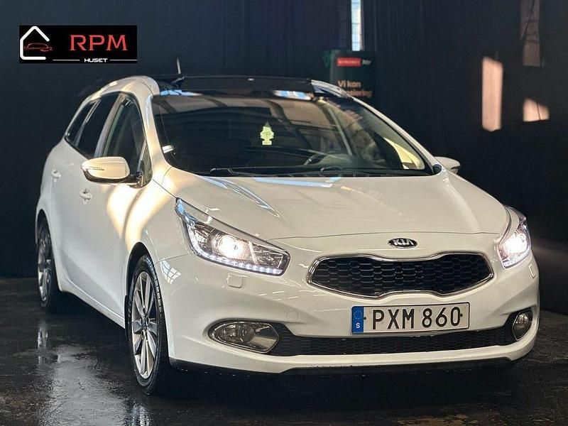 Vit Begagnad 2014 Kia Ceed Sportswagon Comfort Kombi | 79 000 kr (Marknadspris) - Bild 1/4