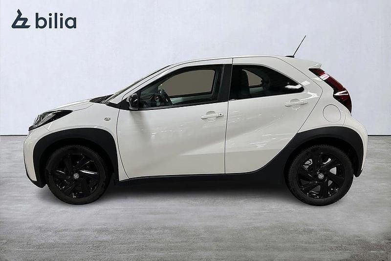 Begagnad Toyota Aygo X Play 72 HK (52 kW) 2022 Vit SUV