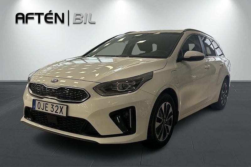 Begagnad Kia Ceed Sportswagon 141 HK (103 kW) 2020 Vit Kombi