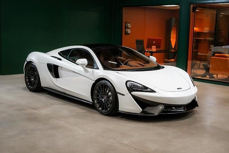 Vit Begagnad 2017 McLaren 570GT Sportkupé | 1 199 900 kr - Bild 1/4