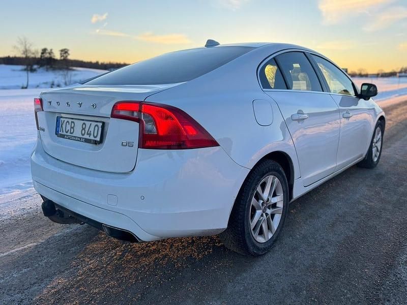 Begagnad Volvo S60 205 HK (150 kW) 2011 Sedan