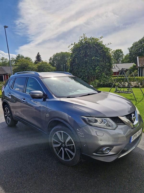 Begagnad 2017 Nissan X-Trail SUV | 118 000 kr (Superpris) - Bild 1/4