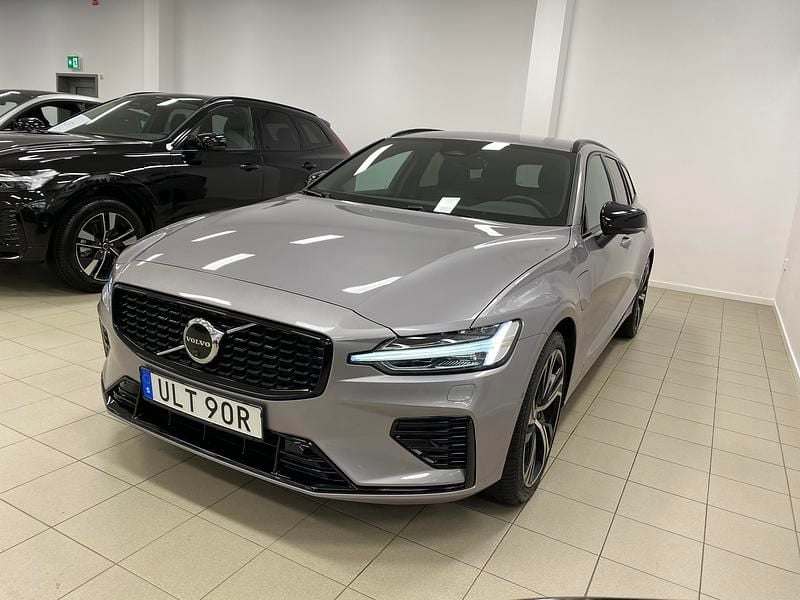 Silver Begagnad 2026 Volvo V60 Kombi | 539 500 kr (Dyr) - Bild 1/4