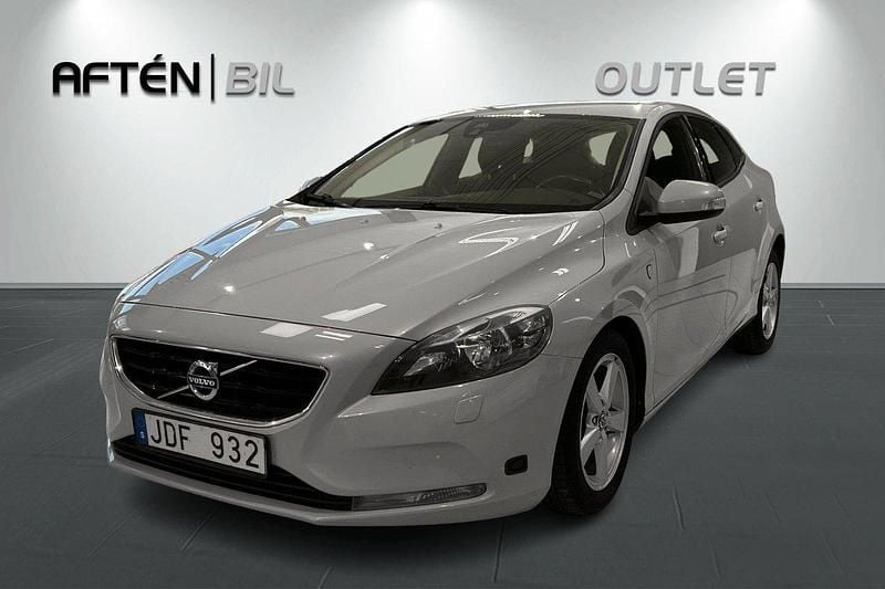 Ljusblå Begagnad 2013 Volvo V40 Kombi | 119 800 kr (Marknadspris) - Bild 1/3