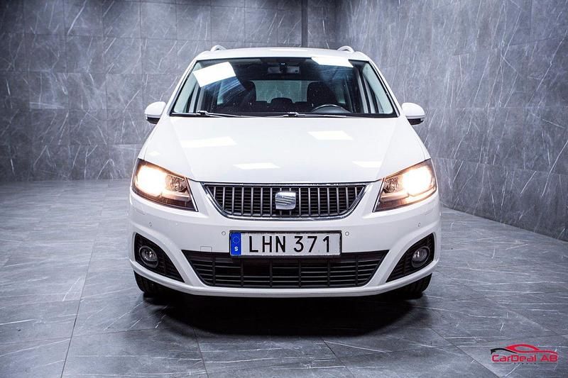 Begagnad Seat Alhambra Ecomotive 141 HK (103 kW) 2014 Vit Minibuss