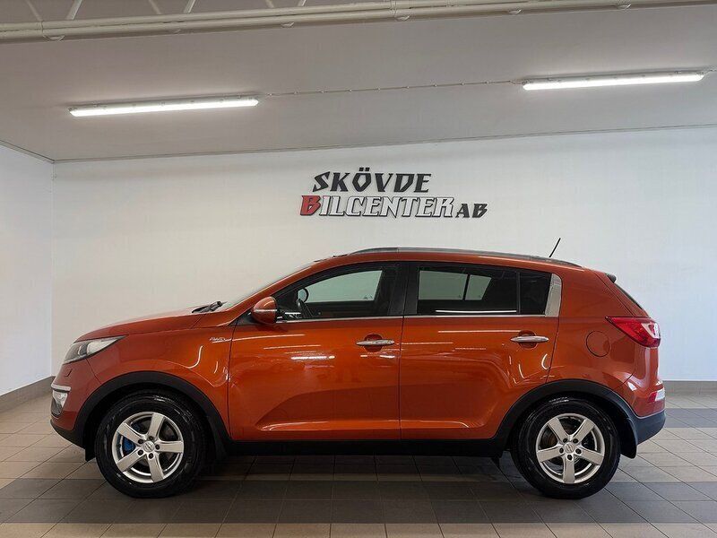 Orange (orangemetallic) Begagnad 2010 Kia Sportage EX SUV | 82 500 kr (Marknadspris) - Bild 1/4