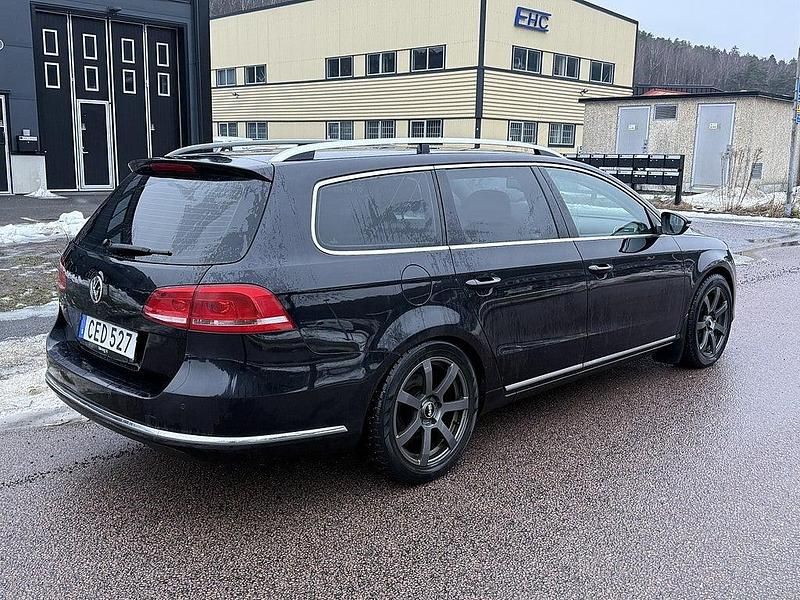 Begagnad VW Passat 150 HK (110 kW) 2011 Svart Kombi