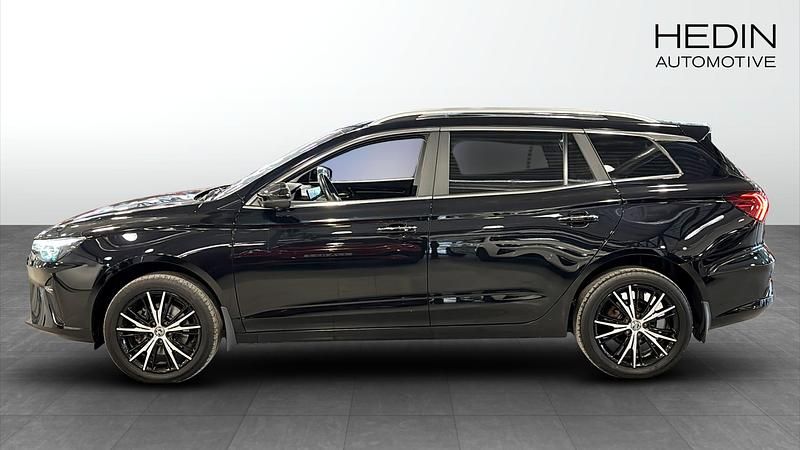 Begagnad MG MG5 EV Luxury 114 kW (156 HK) 2022 Svart Kombi