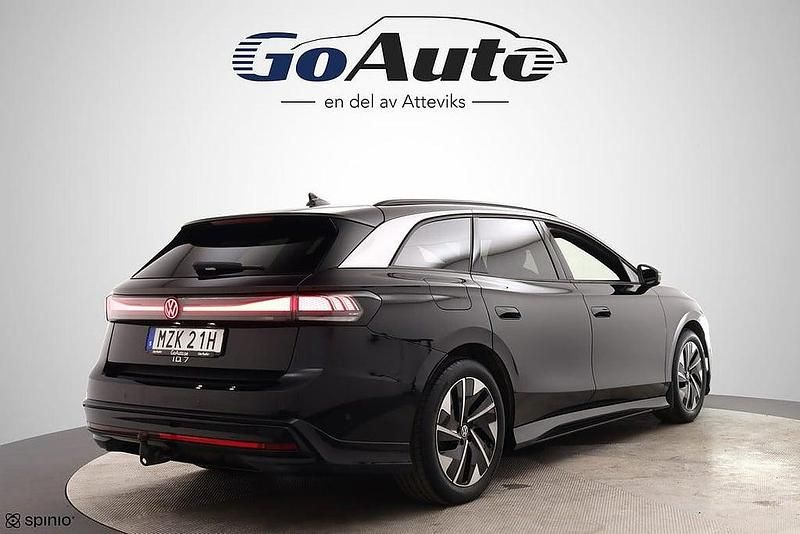 Begagnad VW ID.7 Pro 213 kW (290 HK) 2024 Svart Kombi