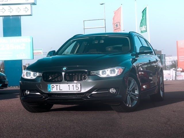 Grå Begagnad 2013 BMW 320 Sport Line Kombi | 149 900 kr (Marknadspris) - Bild 1/4