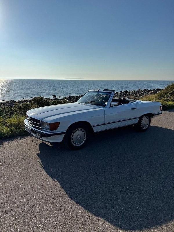 Begagnad 1986 Mercedes SL420 Cab | 499 000 kr - Bild 1/4