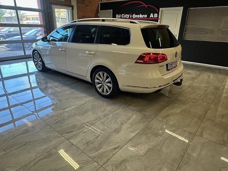 Begagnad VW Passat 140 HK (102 kW) 2013 Vit Kombi