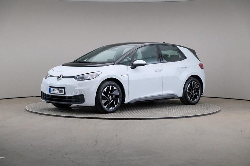 Vit Begagnad 2021 VW ID.3 Pro Performance Halvkombi | 235 000 kr (Marknadspris) - Bild 1/4