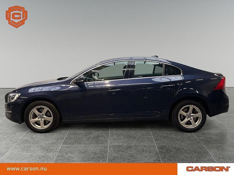 Begagnad Volvo S60 Momentum 181 HK (133 kW) 2014 Blå Sedan