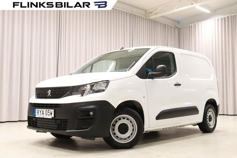 Vit Begagnad 2020 Peugeot Partner Minibuss | 154 900 kr (Marknadspris) - Bild 1/4