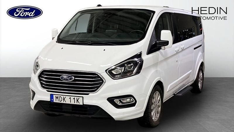 Vit Begagnad 2023 Ford Tourneo Van | 429 900 kr (Marknadspris) - Bild 1/4