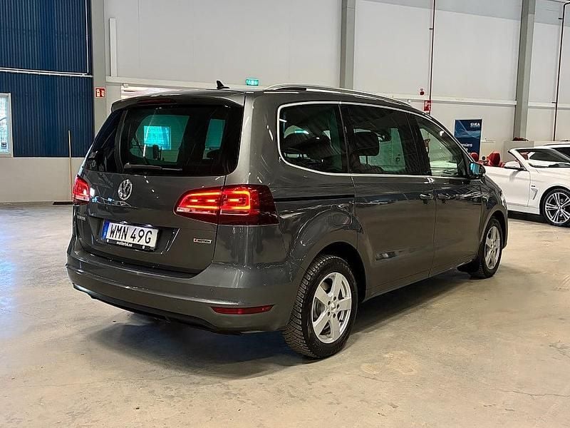 Begagnad VW Sharan GT 184 HK (135 kW) 2019 Grå Minibuss