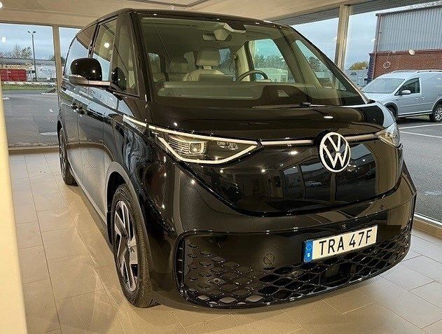 Begagnad VW ID. Buzz Pro 150 kW (204 HK) 2023 Svart Minibuss