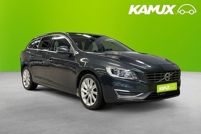 Begagnad Volvo V60 Momentum 114 HK (83 kW) 2015 Silver/grå Kombi