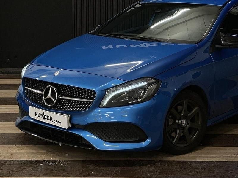 Begagnad Mercedes A180 AMG 122 HK (89 kW) 2016 Blå Halvkombi