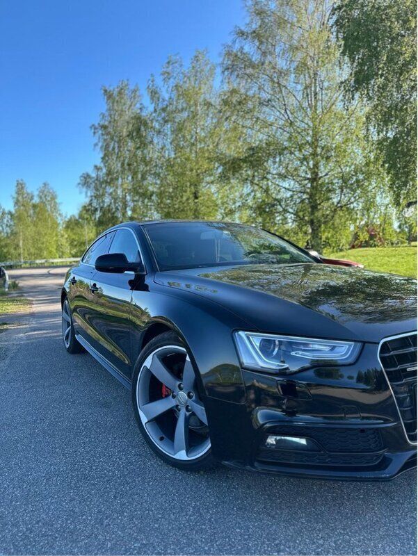 Svart Begagnad 2015 Audi A5 Sportback S-Line Halvkombi | 150 000 kr (Marknadspris) - Bild 1/4