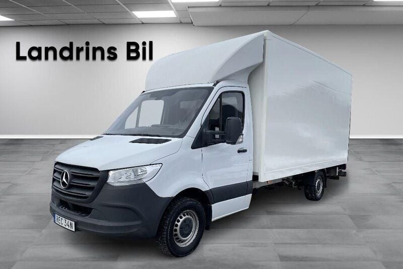 Vit (arktisk vit) Begagnad 2020 Mercedes Sprinter Van | 374 875 kr (Marknadspris) - Bild 1/4